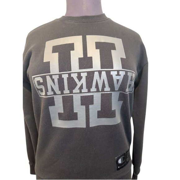 Champion Stranger Things Hawkins‎ Crewneck Sweatshirt Pullover 011 Patch small - Picture 2 of 8